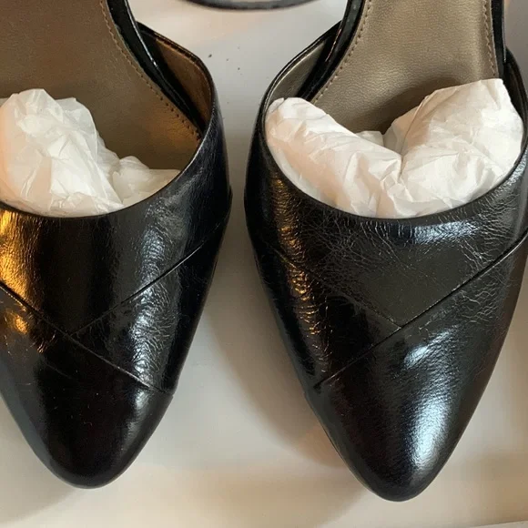 Calvin Klein NWOT stylish black heels. Black leather - Picture 3 of 11